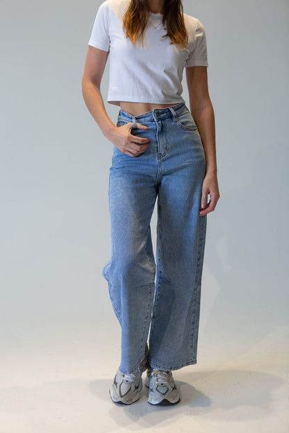 Women’s Wide Leg Stretch Jeans – Relaxed Fit, Premium Cotton Comfort, Effortless Style