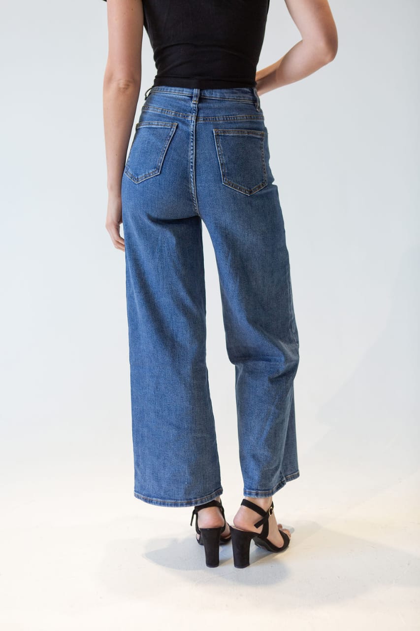 Women’s Wide Leg Stretch Jeans – Relaxed Fit, Premium Cotton Comfort, Effortless Style
