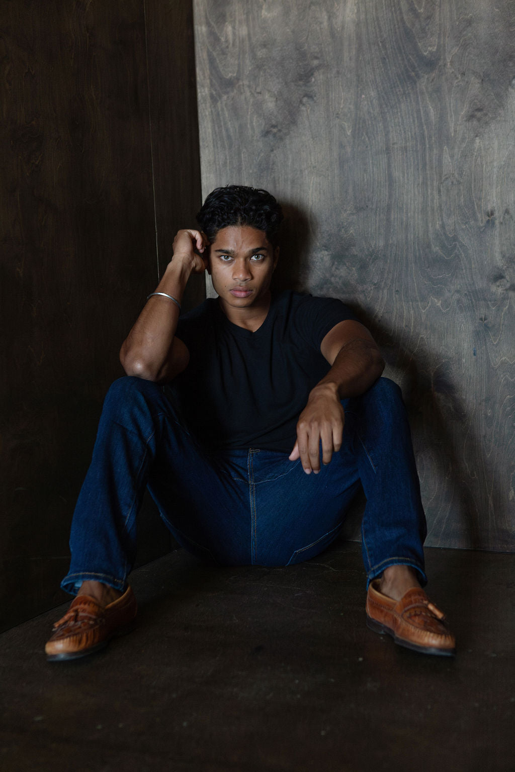 Mid-Rise Straight / Slim Jeans for Men