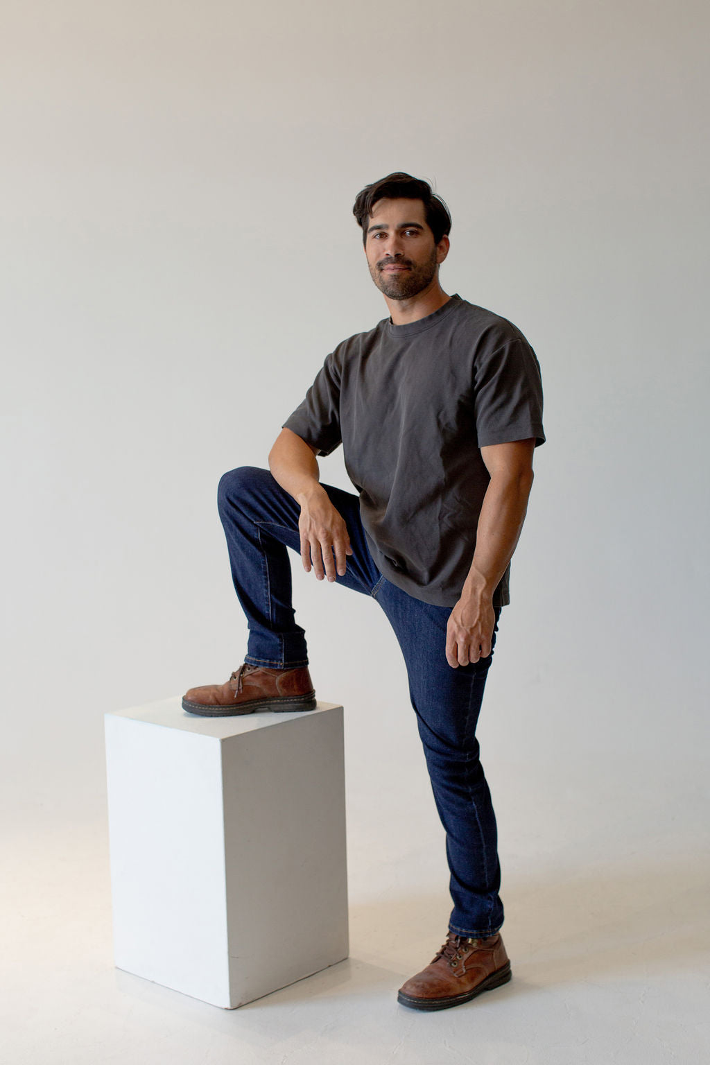 Mid-Rise Straight / Slim Jeans for Men