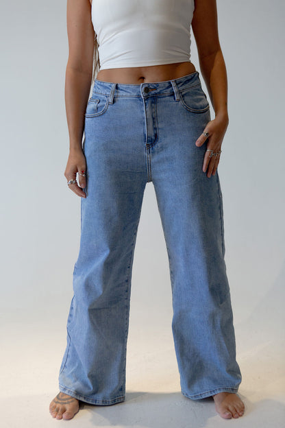 Women’s Wide Leg Stretch Jeans – Relaxed Fit, Premium Cotton Comfort, Effortless Style